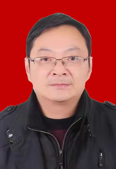 副主任易敬军