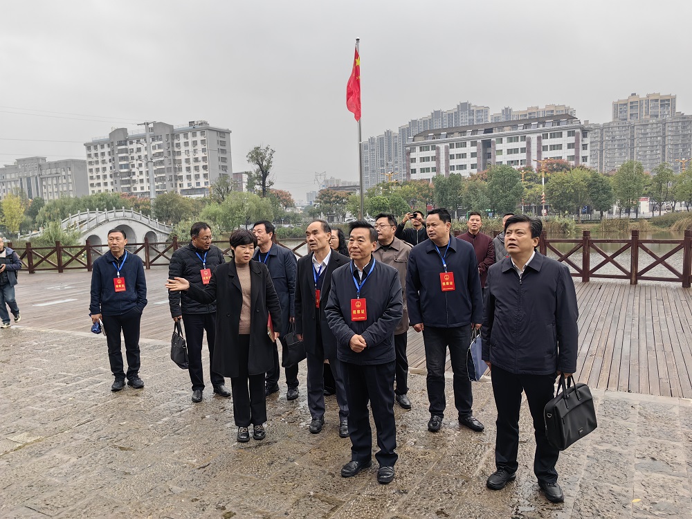 微信图片_20251023093310_11_4 微信图片_20251023093310_11_4